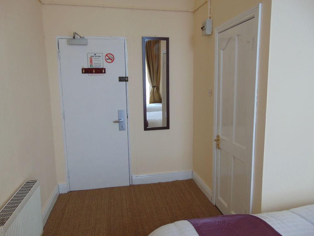 Rock Hotel Dublin Дублин Экстерьер фото